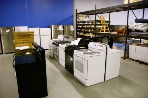 A selection of Scratch 'n' Dent stovetop ovens.